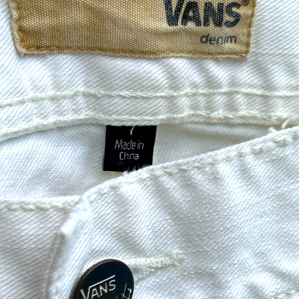 NWT Vans Low Rise Skinny Off-white size 7 jeans